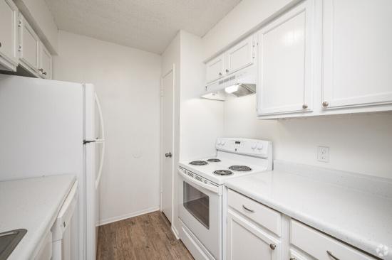 1bed,1bath 617 sq ft - Oaks of Lakebridge